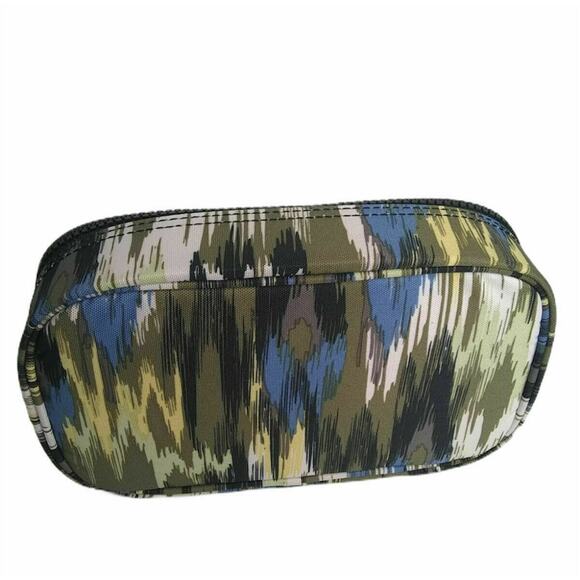 Kipling Lunch Bag & 50 Pencils Case bundle - Picture 7 of 9